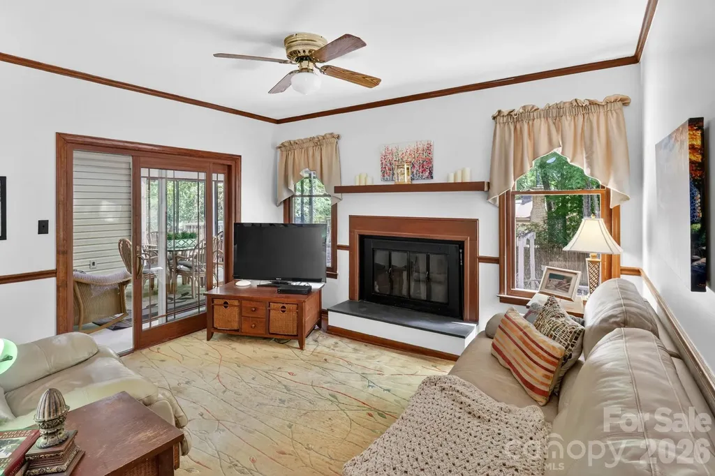 6111 Patrick Place Charlotte NC 28210
