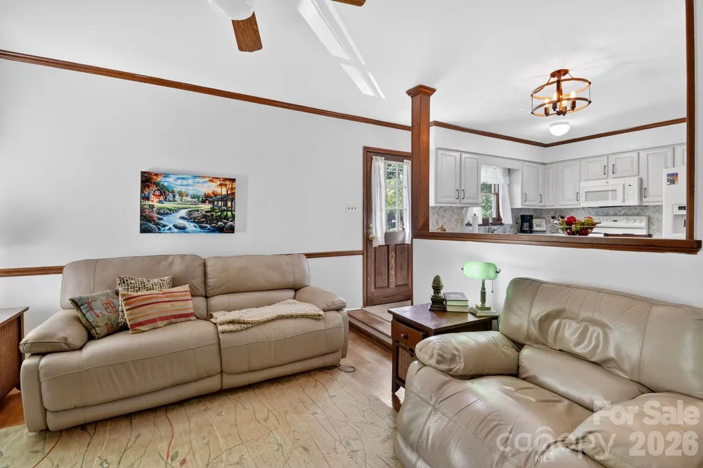 6111 Patrick Place Charlotte NC 28210