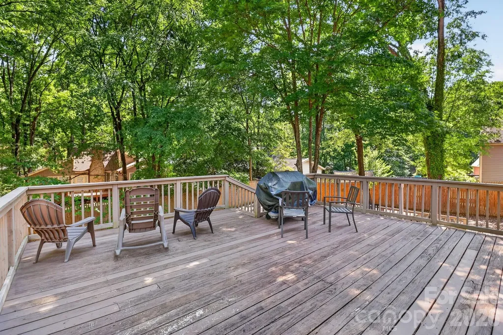 6111 Patrick Place Charlotte NC 28210