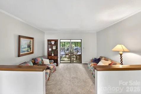 6111 Patrick Place Charlotte NC 28210