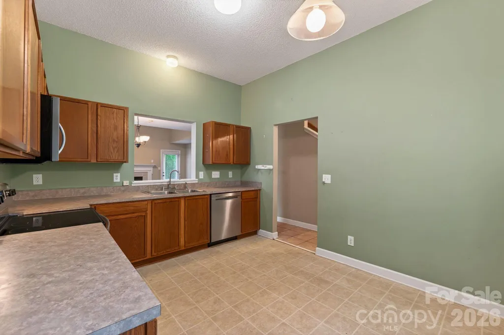 1423 Quail Street Charlotte NC 28214