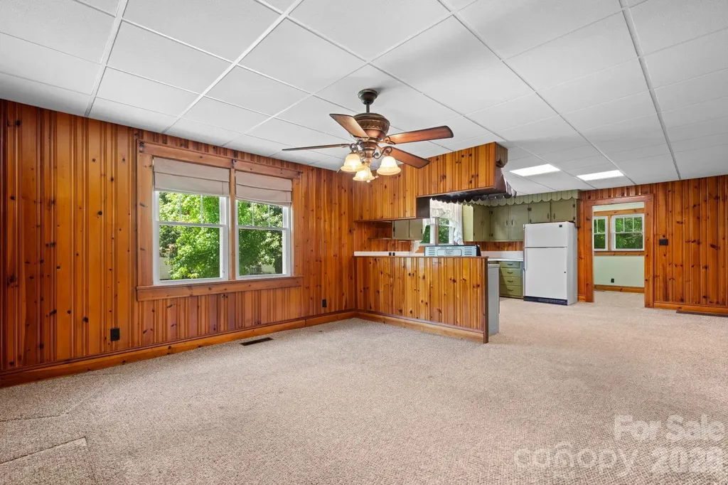 207 W Main Street Maiden NC 28650