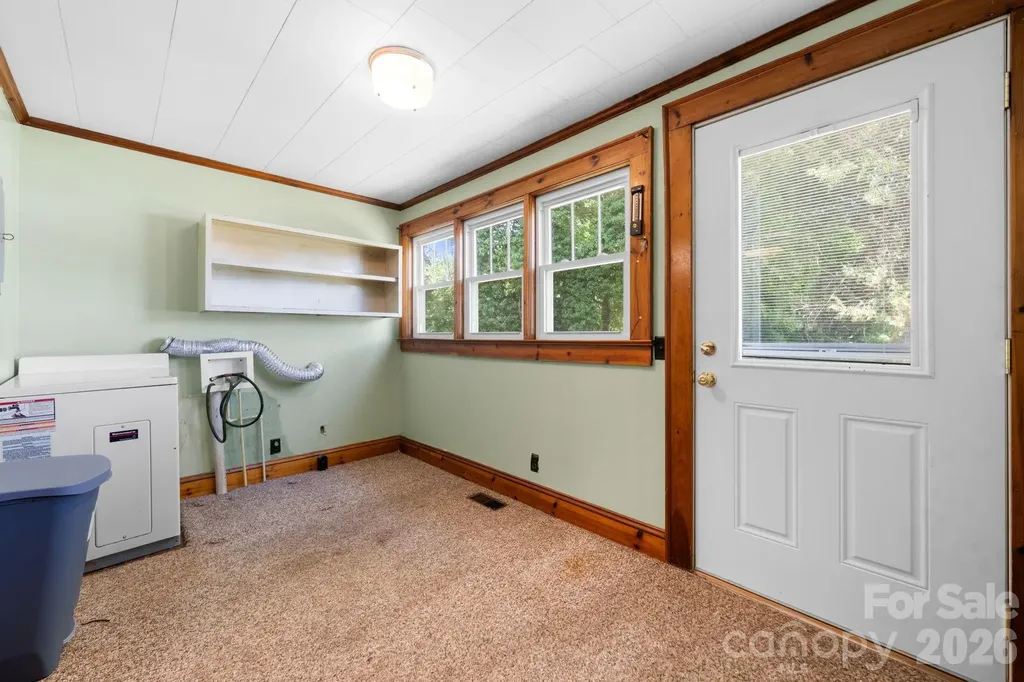 207 W Main Street Maiden NC 28650