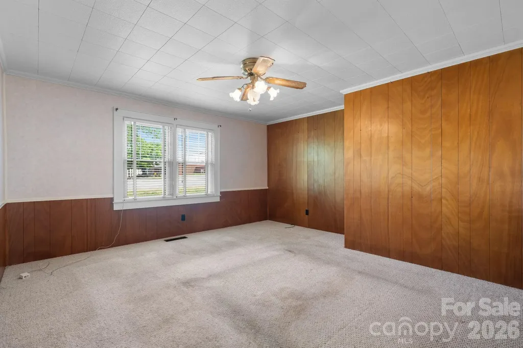 207 W Main Street Maiden NC 28650