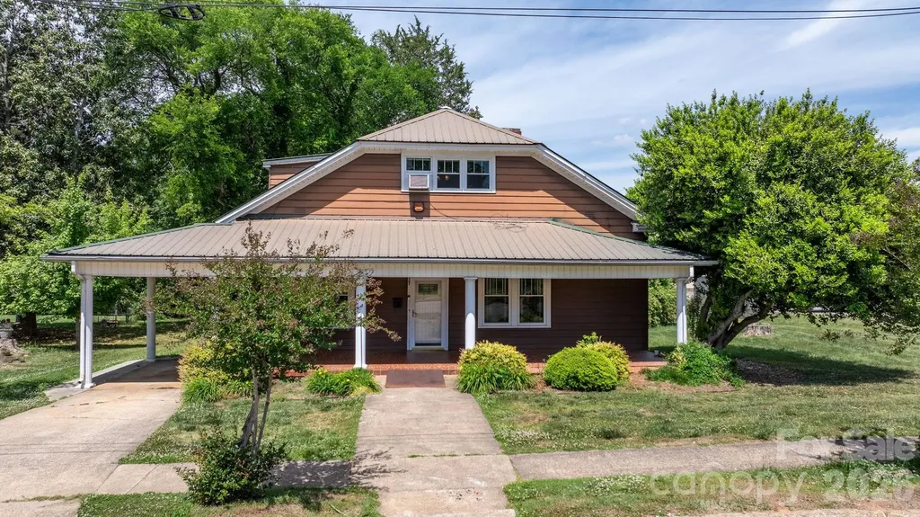 207 W Main Street Maiden NC 28650