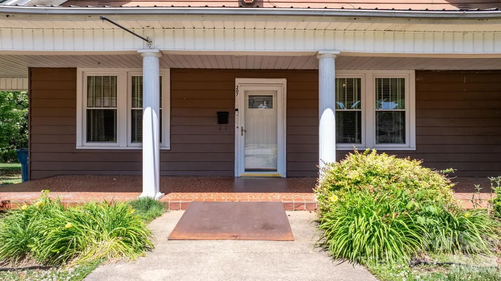 207 W Main Street Maiden NC 28650