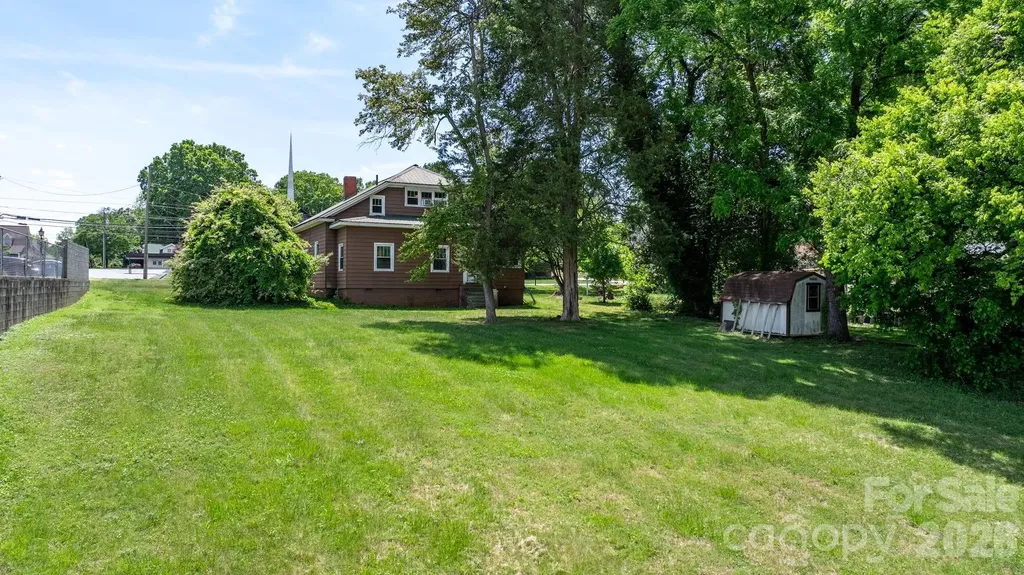 207 W Main Street Maiden NC 28650