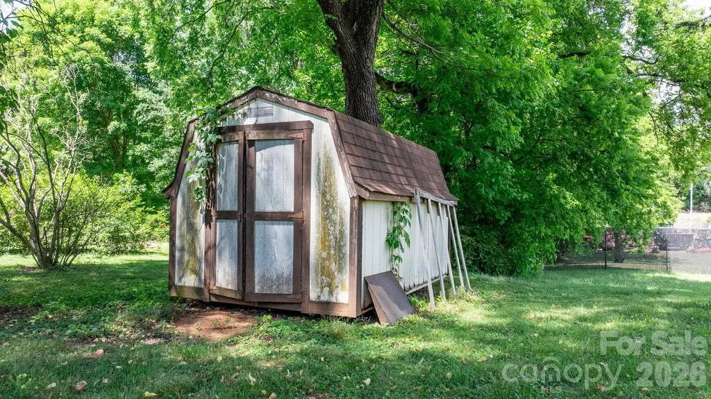 207 W Main Street Maiden NC 28650