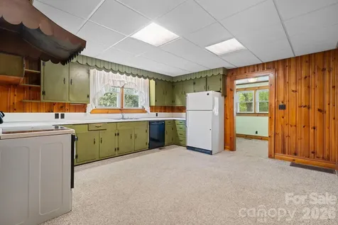 207 W Main Street Maiden NC 28650