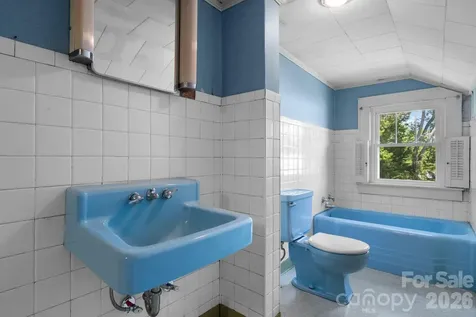 207 W Main Street Maiden NC 28650