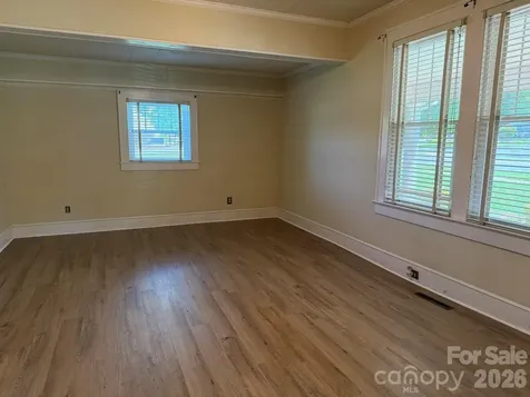 207 W Main Street Maiden NC 28650