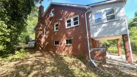 205 Sunrise Avenue Mount Gilead NC 27306