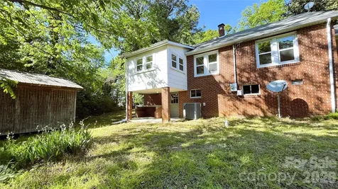 205 Sunrise Avenue Mount Gilead NC 27306