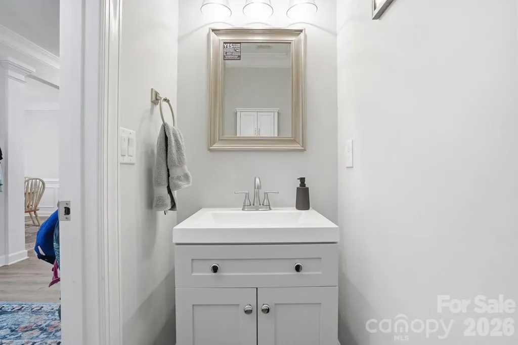 4611 Deer Cross Trail Charlotte NC 28269