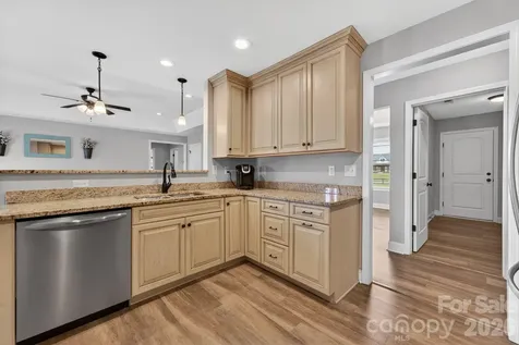 879 Doggett Road Forest City NC 28043