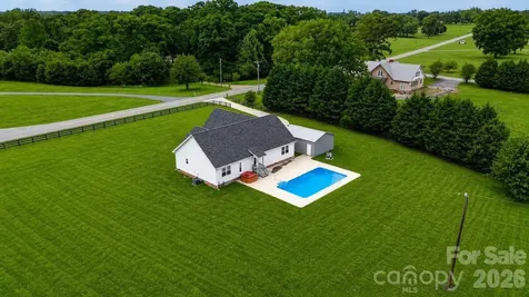 879 Doggett Road Forest City NC 28043