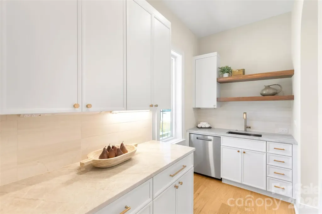 3526 Craig Avenue Charlotte NC 28211