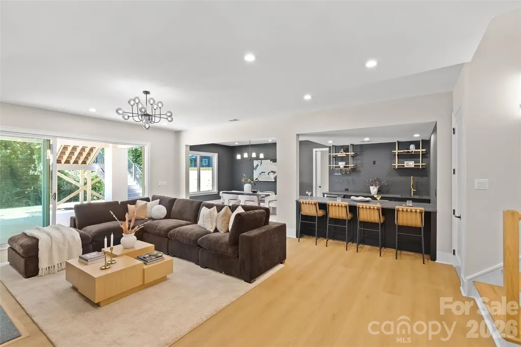 3526 Craig Avenue Charlotte NC 28211