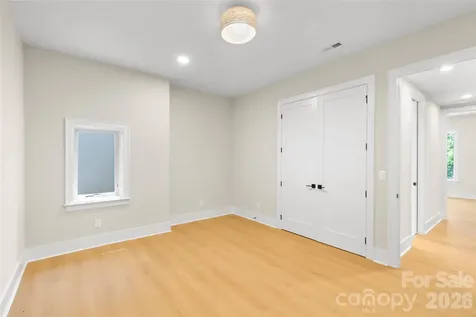 3526 Craig Avenue Charlotte NC 28211