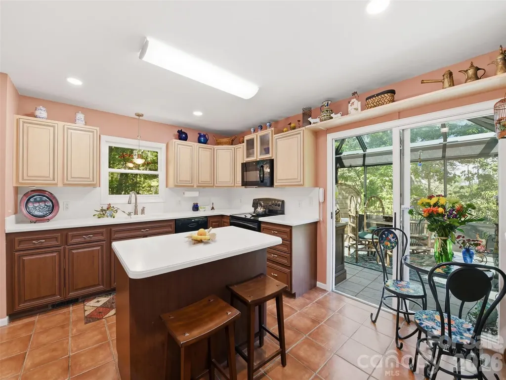 5 Sunny Ridge Drive Asheville NC 28804