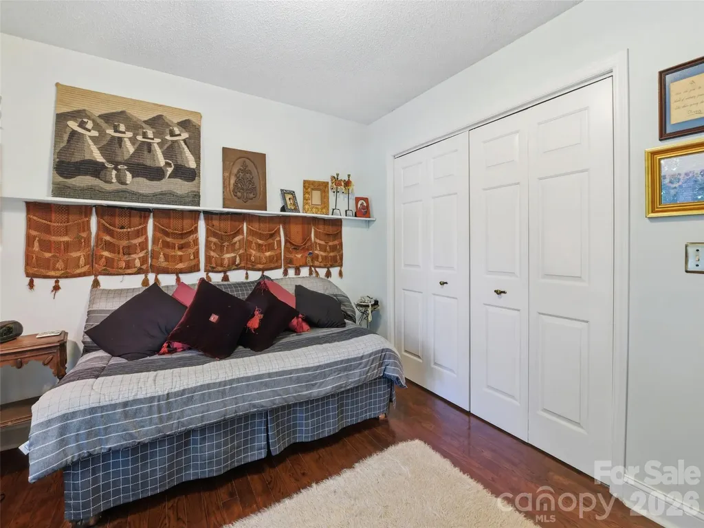 5 Sunny Ridge Drive Asheville NC 28804