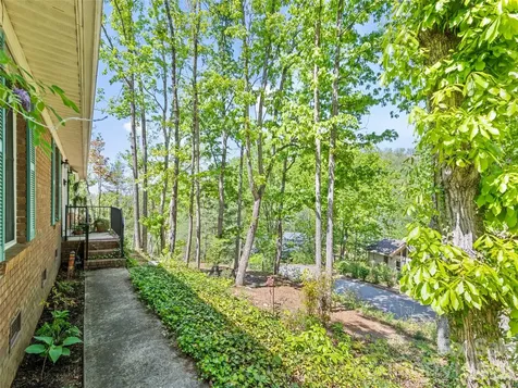 5 Sunny Ridge Drive Asheville NC 28804