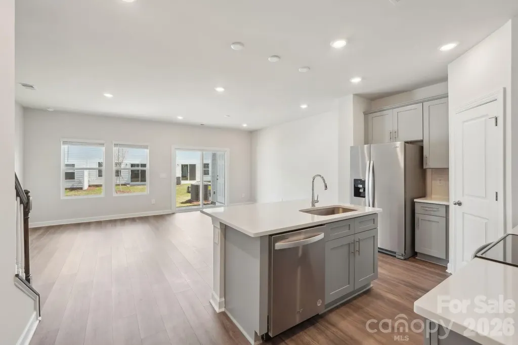 9021 Foggy Brook Loop Charlotte NC 28216