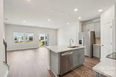 9021 Foggy Brook Loop Charlotte NC 28216
