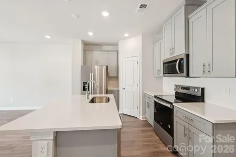 9021 Foggy Brook Loop Charlotte NC 28216