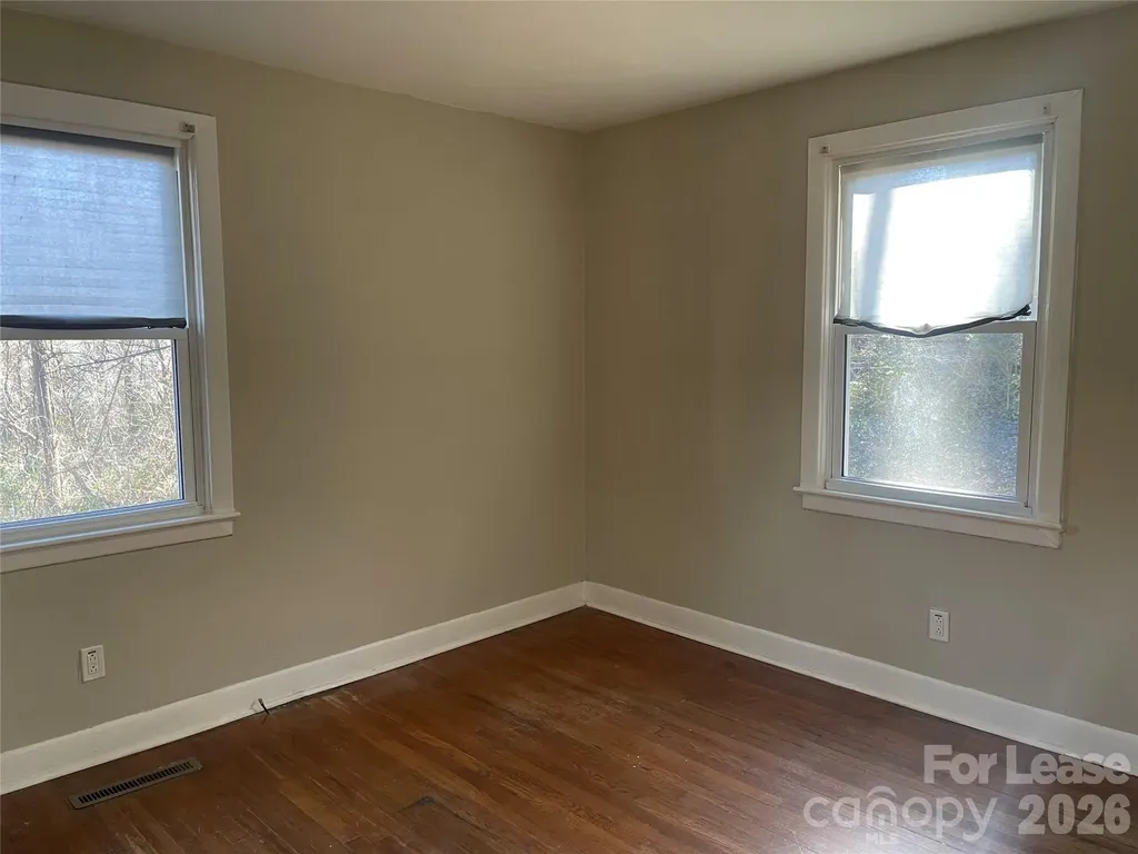 634 23rd Avenue NE Hickory NC 28601