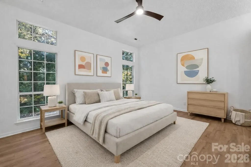 8327 Houndstooth Drive Charlotte NC 28227