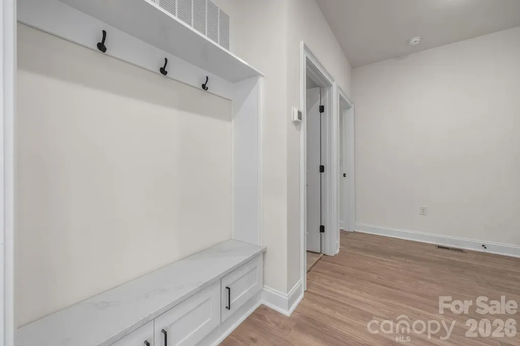 3821 54th Avenue NE Hickory NC 28601