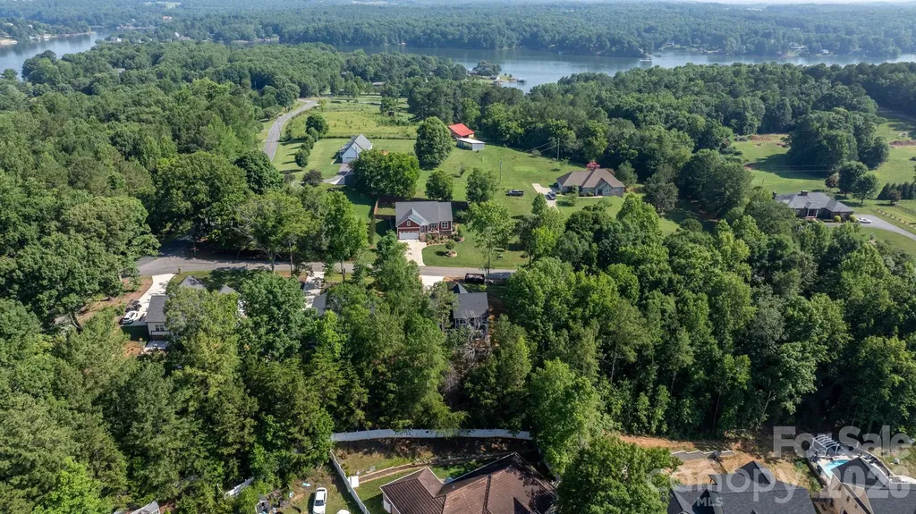 3821 54th Avenue NE Hickory NC 28601