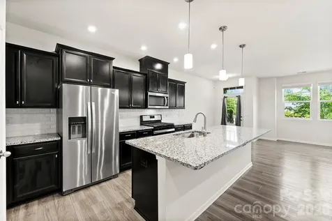 11010 Chalkbark Lane Charlotte NC 28262