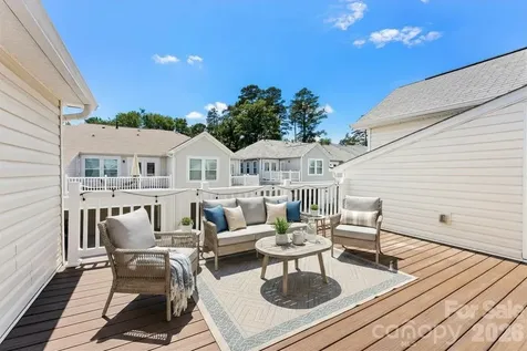 11010 Chalkbark Lane Charlotte NC 28262