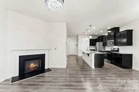 11010 Chalkbark Lane Charlotte NC 28262