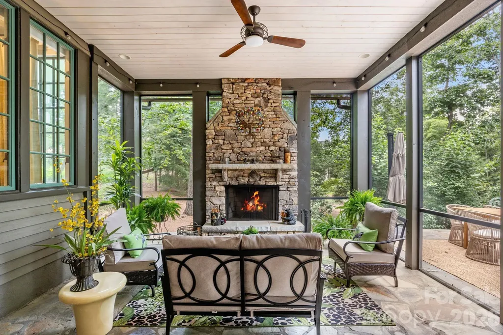 85 Chauncey Circle Asheville NC 28803