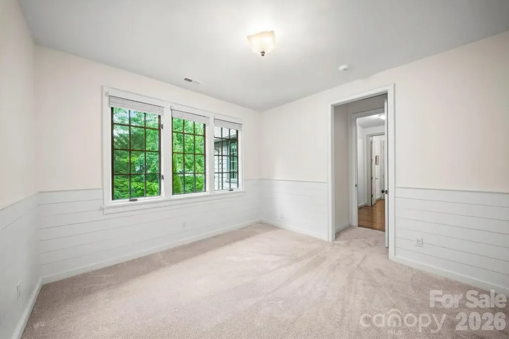85 Chauncey Circle Asheville NC 28803