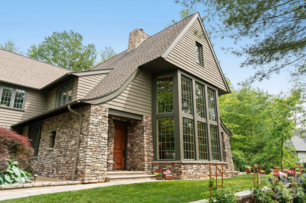 85 Chauncey Circle Asheville NC 28803