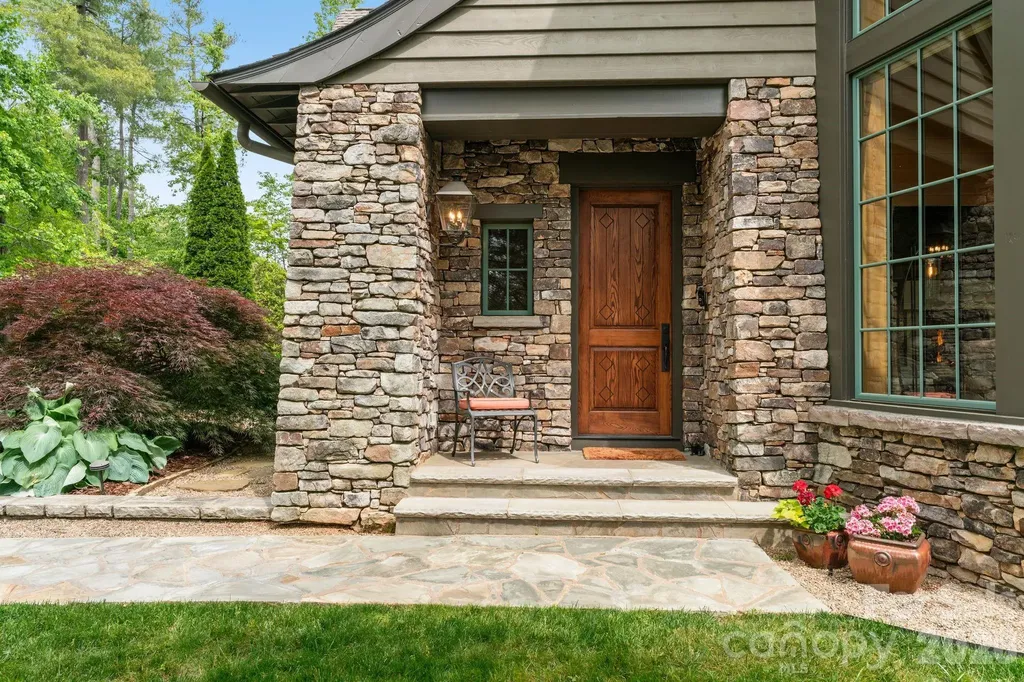 85 Chauncey Circle Asheville NC 28803