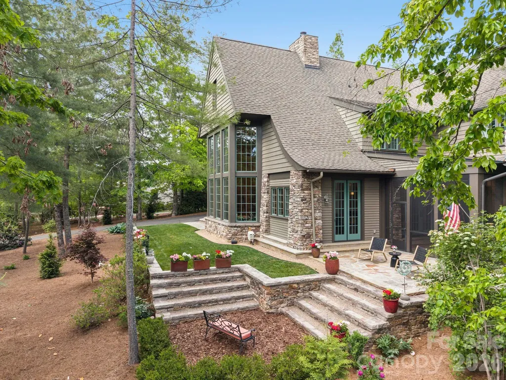 85 Chauncey Circle Asheville NC 28803