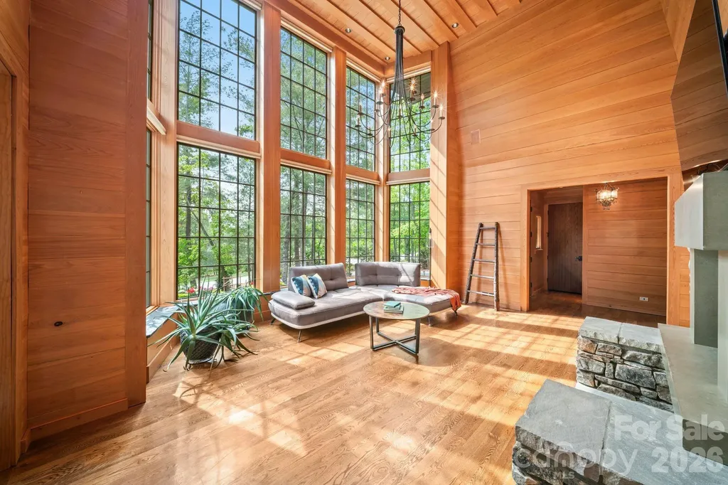 85 Chauncey Circle Asheville NC 28803
