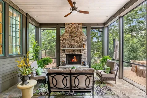 85 Chauncey Circle Asheville NC 28803