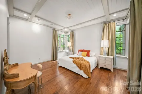 85 Chauncey Circle Asheville NC 28803