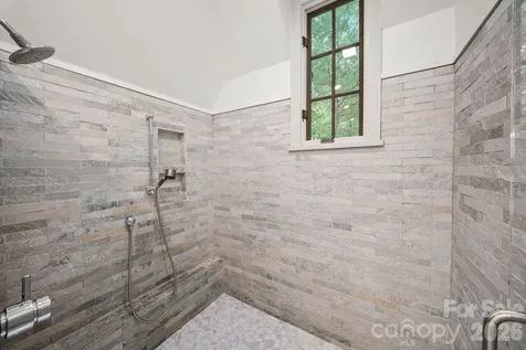 85 Chauncey Circle Asheville NC 28803