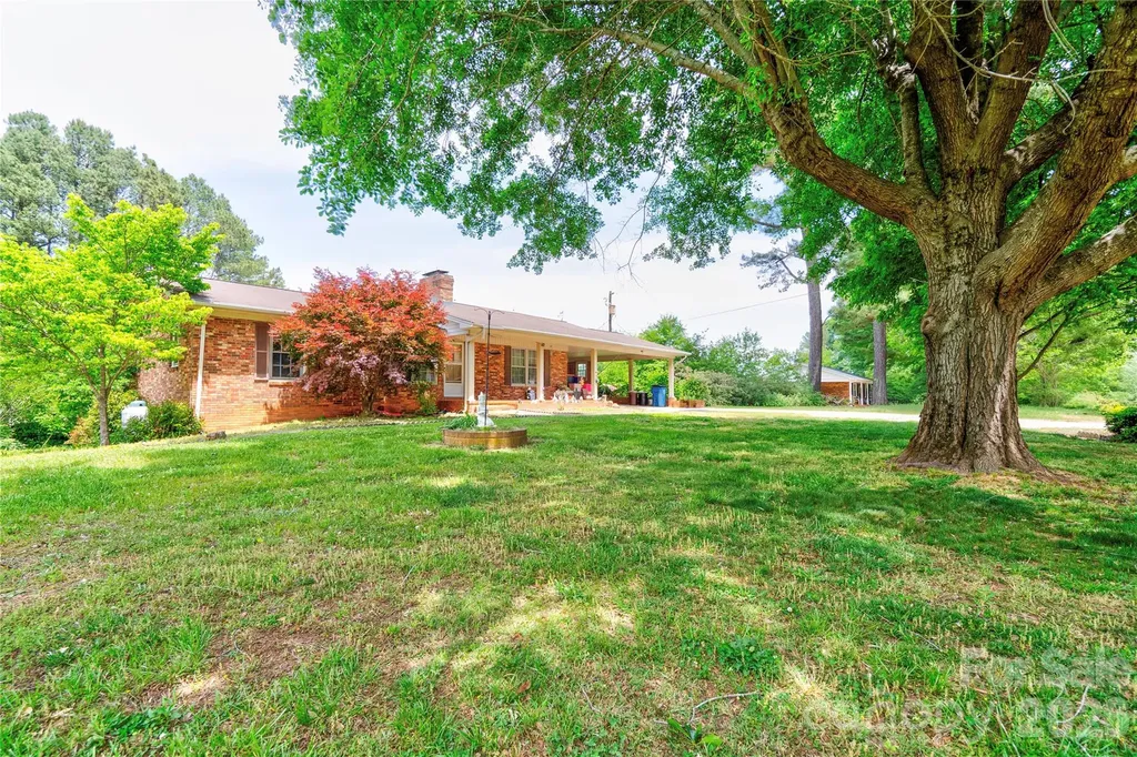 130 Old Belwood Road Lawndale NC 28090