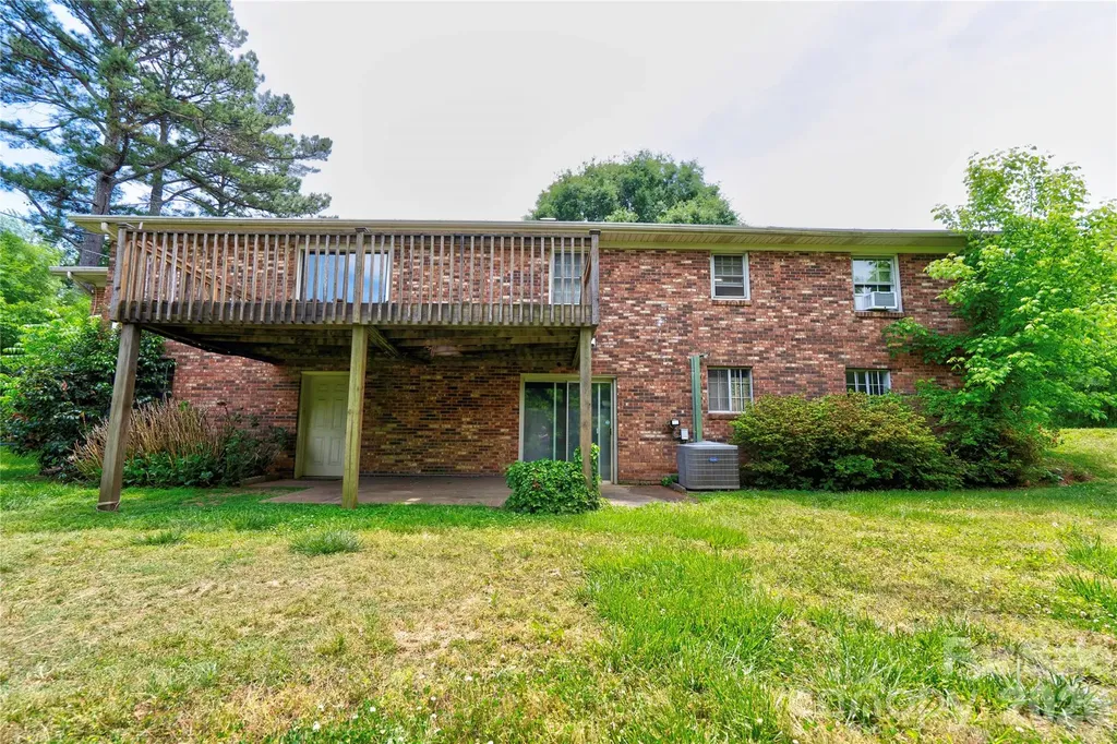 130 Old Belwood Road Lawndale NC 28090