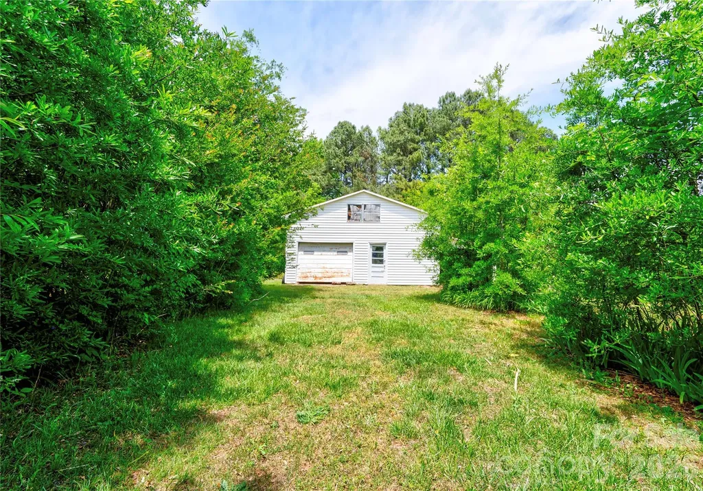 130 Old Belwood Road Lawndale NC 28090