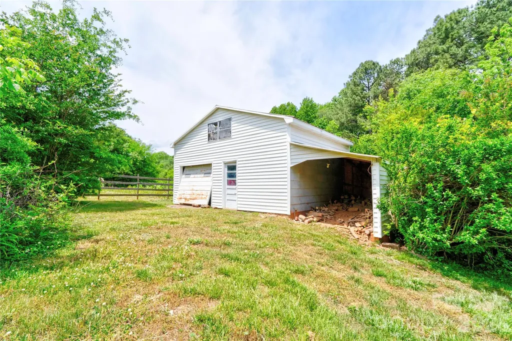 130 Old Belwood Road Lawndale NC 28090