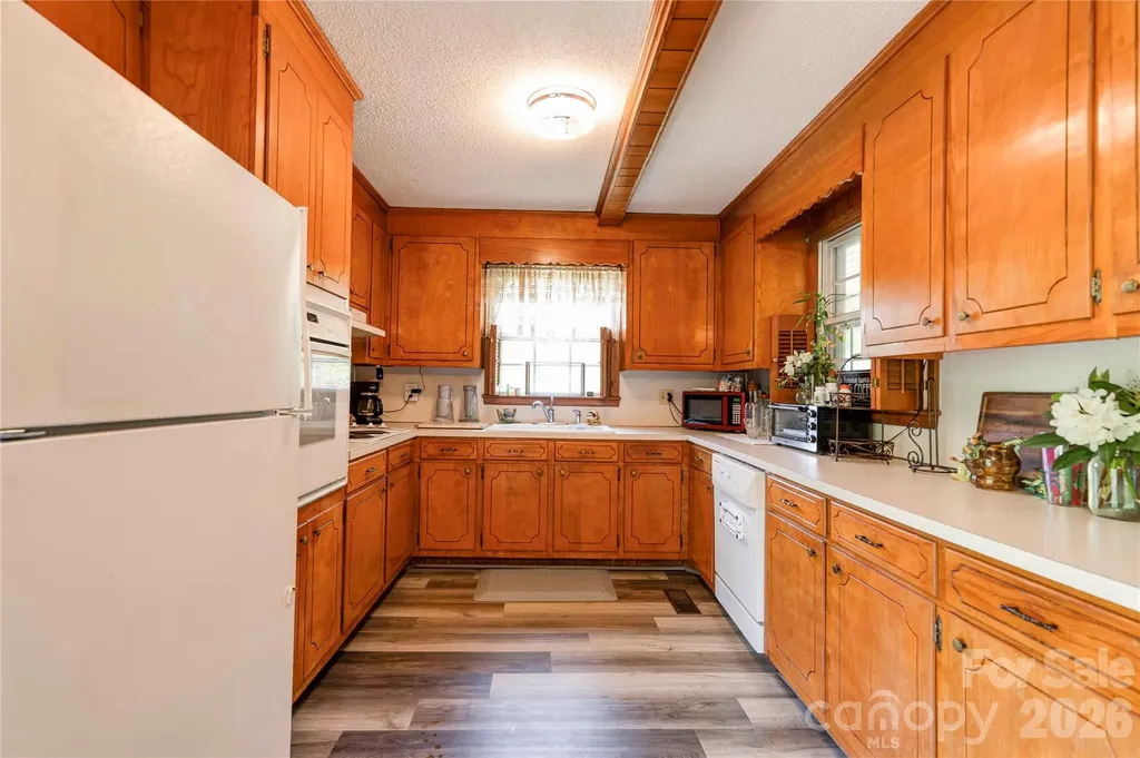 130 Old Belwood Road Lawndale NC 28090